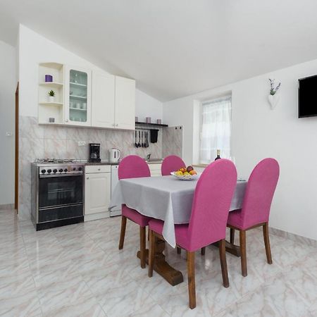 Apartments Emil بولا المظهر الخارجي الصورة