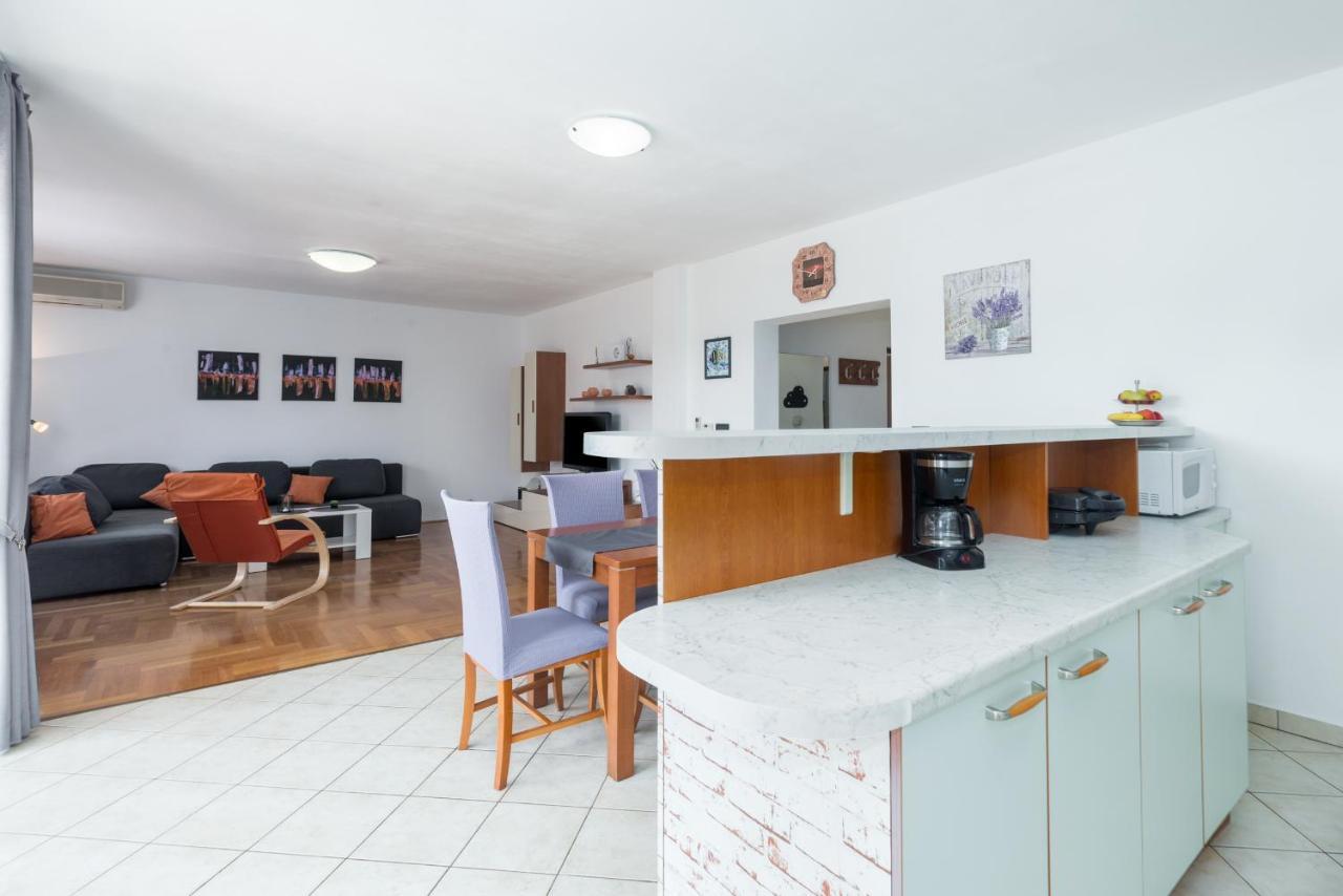 Apartments Emil بولا المظهر الخارجي الصورة