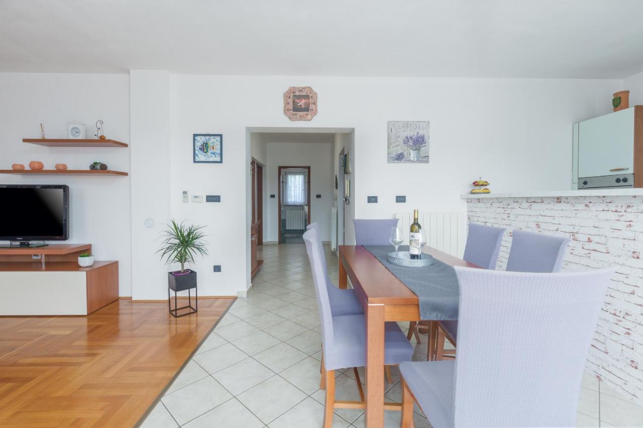 Apartments Emil بولا المظهر الخارجي الصورة