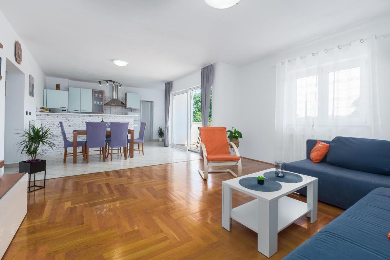 Apartments Emil بولا المظهر الخارجي الصورة