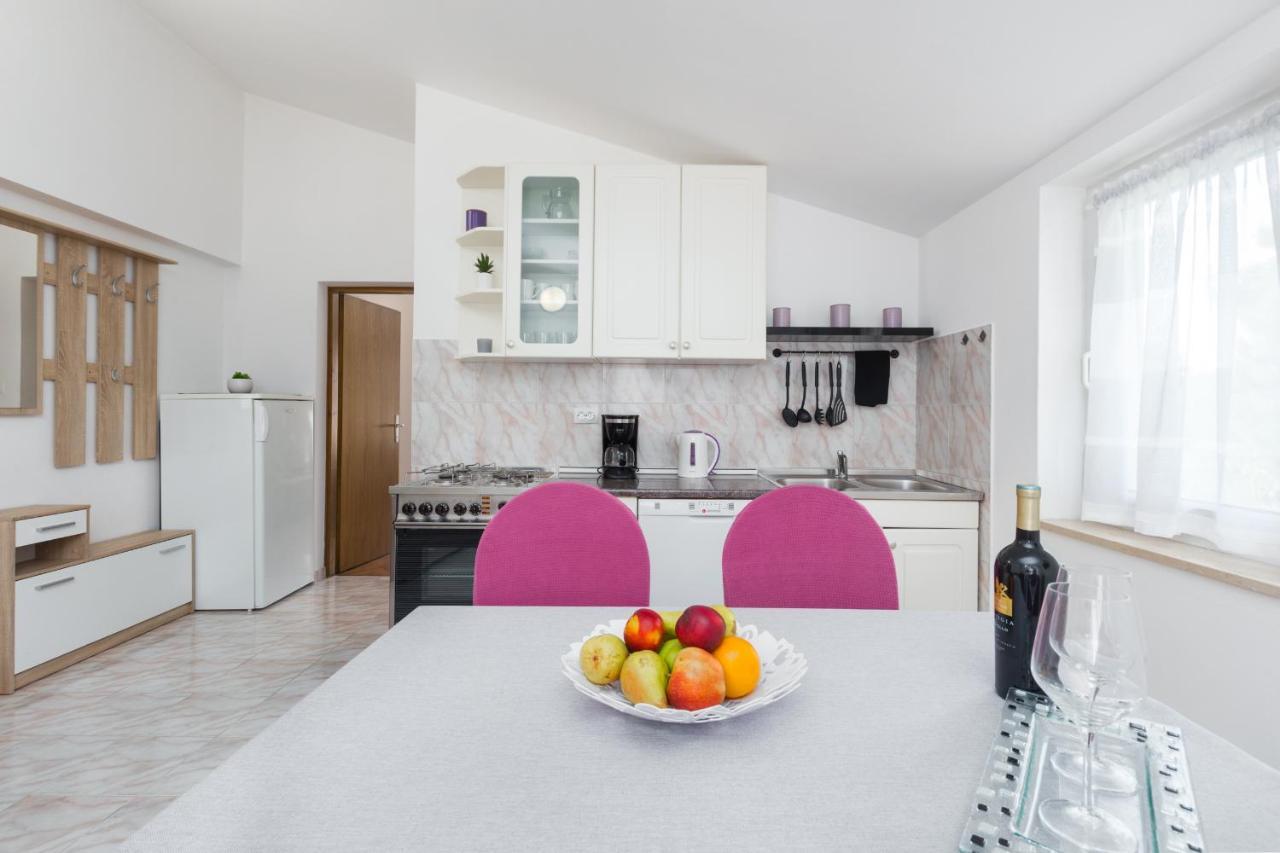 Apartments Emil بولا المظهر الخارجي الصورة