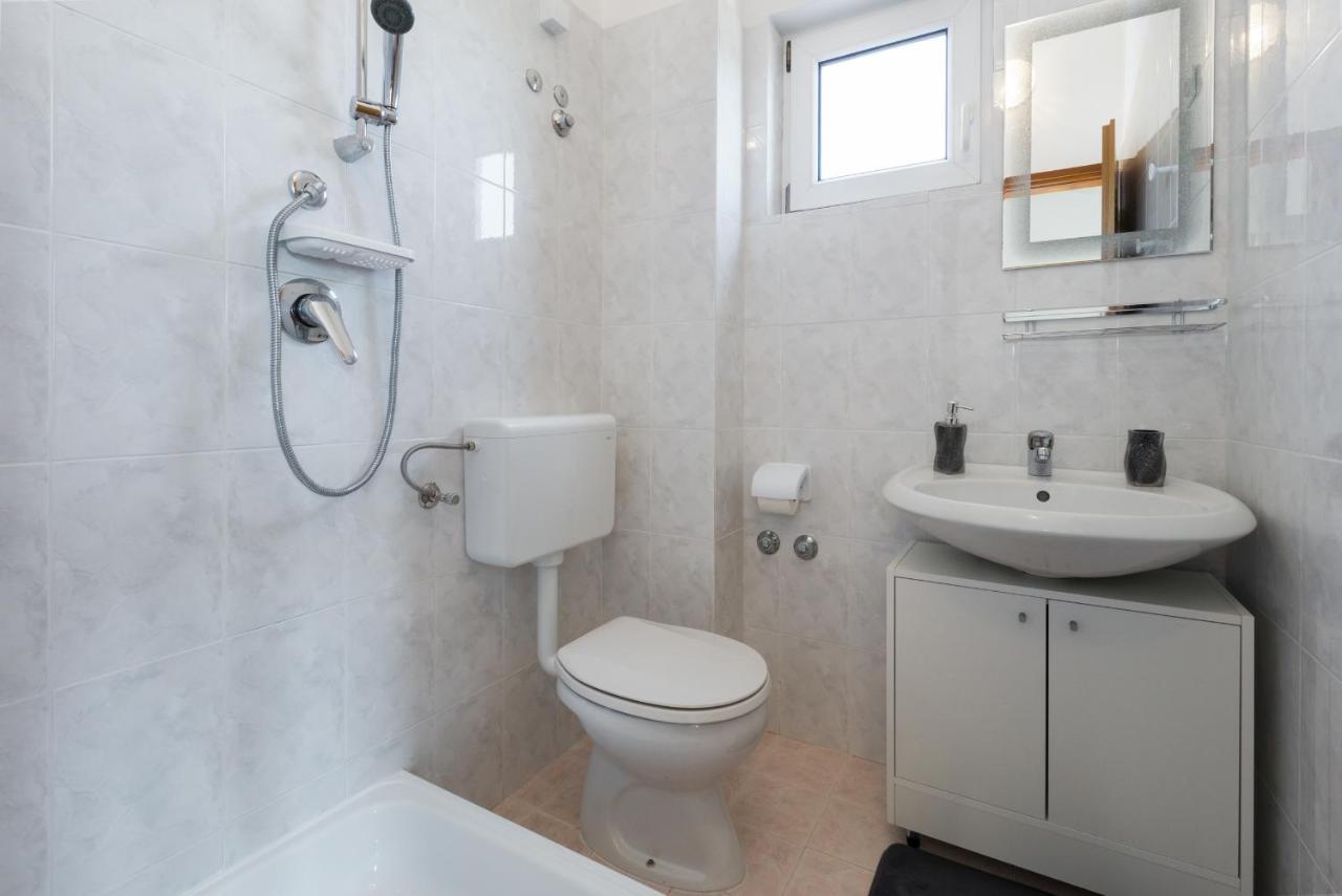 Apartments Emil بولا المظهر الخارجي الصورة