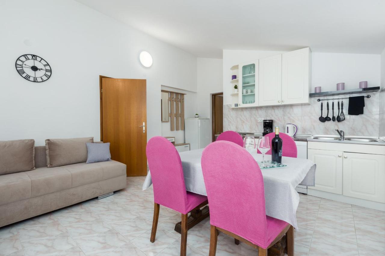 Apartments Emil بولا المظهر الخارجي الصورة