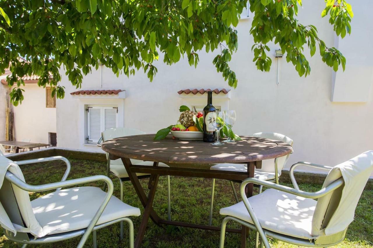 Apartments Emil بولا المظهر الخارجي الصورة